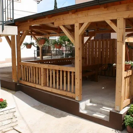 4198c Apartment